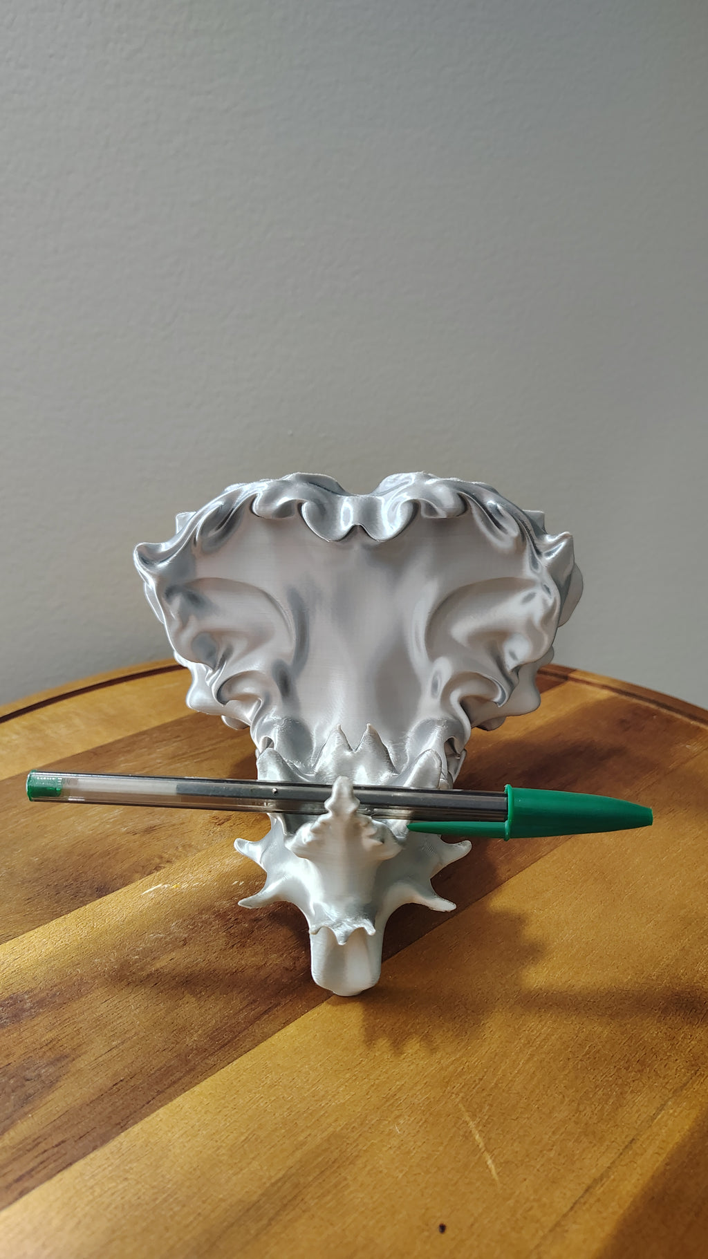 Water Heart Phone Holder