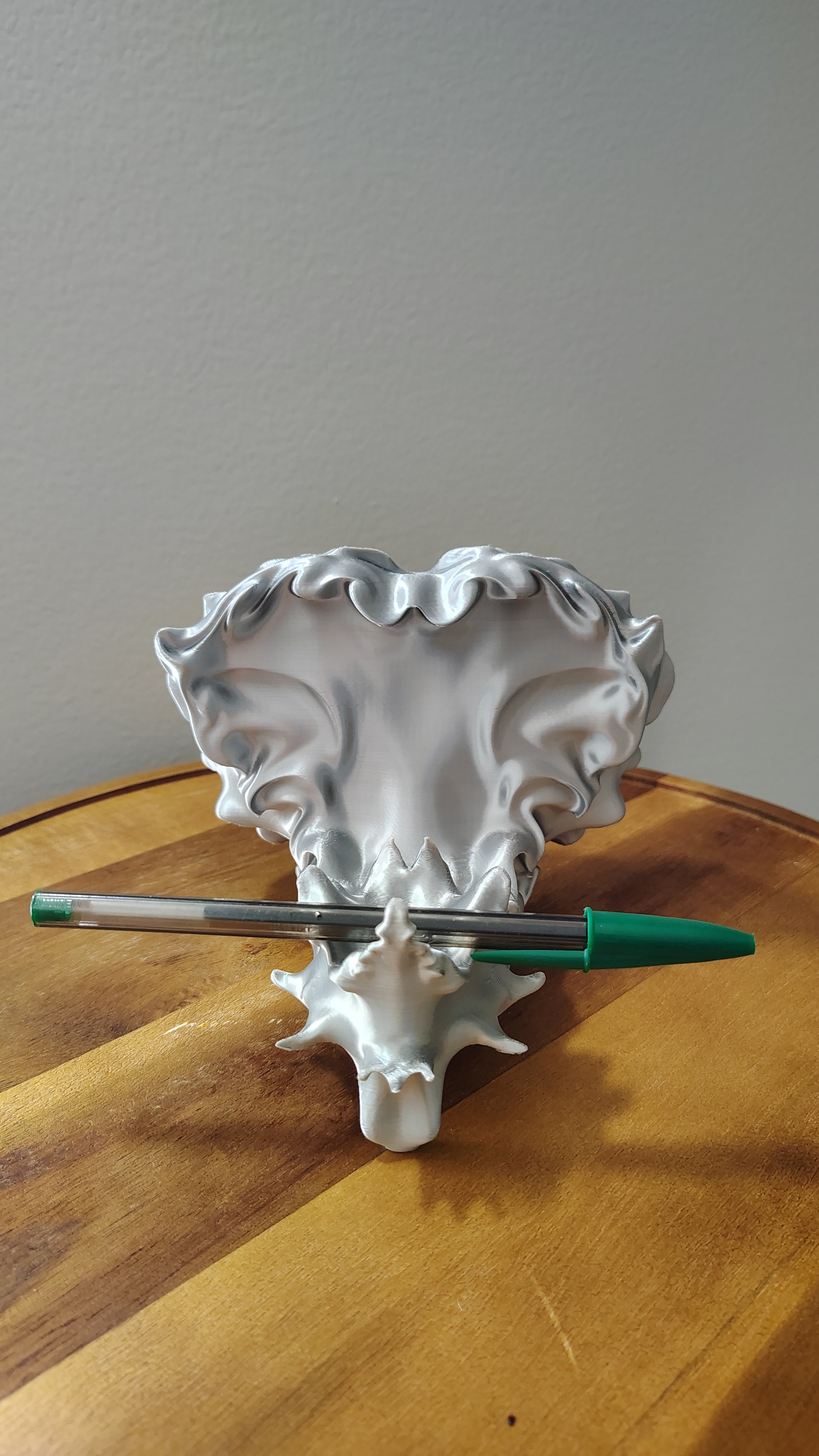 Water Heart Phone Holder